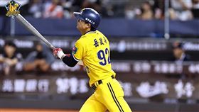 ▲岳政華揮出關鍵2分砲。（圖／中信兄弟提供）