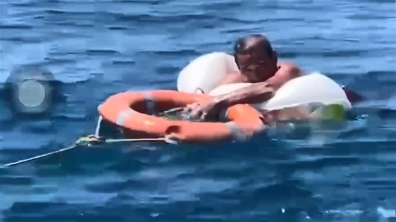 男下海玩水睡著　僅掛救生圈漂流整晚被救