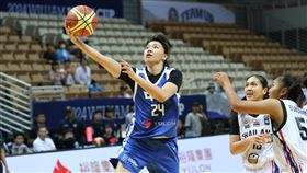 台灣藍隊廖瑋晴繳出全隊最高13分，率領球隊以92：60大勝泰國女籃。（圖／籃球協會提供）