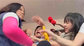 立委陳玉珍、王美惠、黃捷爭執