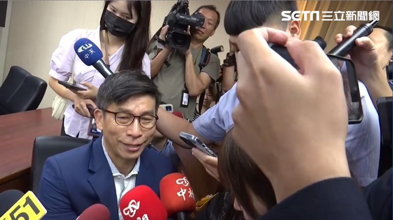 藍委控半夜躲會議室！鍾佳濱不忍怒澄清