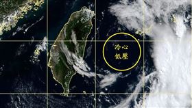 前氣象局長鄭明典發文，看見冷心低壓！（圖／翻攝自鄭明典臉書）
