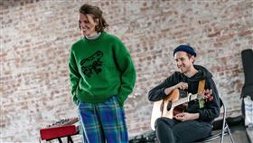 《Once, 愛是唯一》亞瑟達維爾、伊內絲德克拉克為夫妻檔。（圖／愛樂愛城文化傳媒提供）