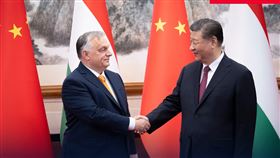 匈牙利總理奧班（Viktor Orban）在北京與中國國家主席習近平討論俄烏戰爭的和平計畫。（圖／翻攝自@PM_ViktorOrban X平台）
https://x.com/PM_ViktorOrban/status/1810161408891408887