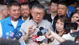 柯文哲出席立委陳昭姿暨台灣民眾黨苗栗縣黨部聯合服務處揭牌。(圖/民眾黨提供)