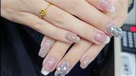 美甲,搓揉眼球,失明,達特楊,眼科權威,洪啟庭