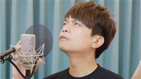 蔡阿嘎翻唱歌曲《我很好騙》。（圖／翻攝自FB／蔡阿嘎）