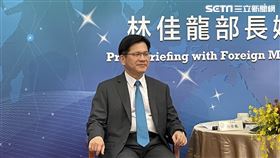 ▲外交部長林佳龍與媒體茶敘（圖／記者高逸帆攝影）