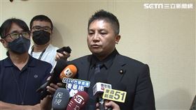 ▲立委吳宗憲憲法法庭後受訪