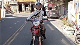 台中警賽車場摔車昏迷腦死　家屬決定器捐