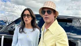 布萊德彼特（右）與女友伊恩斯德拉蒙（左）有意一同邁向人生的另一階段。（圖／翻攝自IG）