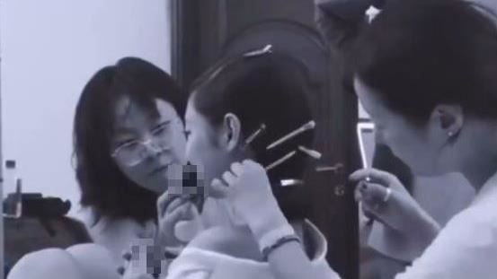 Jennie抽菸被罵翻　冒出工作人員還原真相
