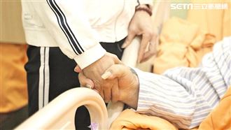 1條菸3天抽光！他罹肺阻塞「快吸不到氣」