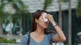 夏天熱爆，還可能會猝死。（圖／canva）