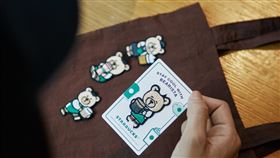 星巴克,小熊,布章(星巴克 提供)