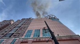 台中市南區復興路三段與區公理街口，住宅火警(圖／翻攝畫面)