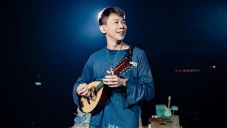 陶喆唱到一半出狀況！老婆小孩急衝上台