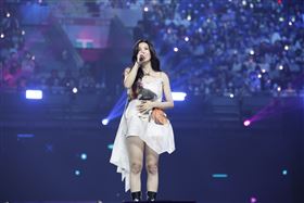 ▲權恩妃有著「水之精靈」之稱的權恩妃，也帶來〈Underwater〉為大家消暑。（圖／JULIUS / TOBESOFT提供）