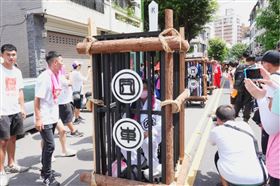 ▲刑具展示。（圖／翻攝自北台中城煌廟粉絲專頁）