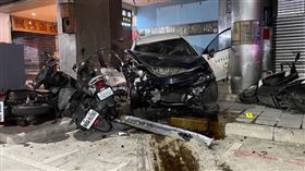 三重警遭毒駕撞死！他嘆「89都開賓士」：警車什麼便宜買什麼