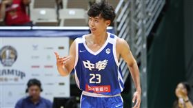 ▲吳志鍇此役4記外線攻下16分。（圖／籃協提供）