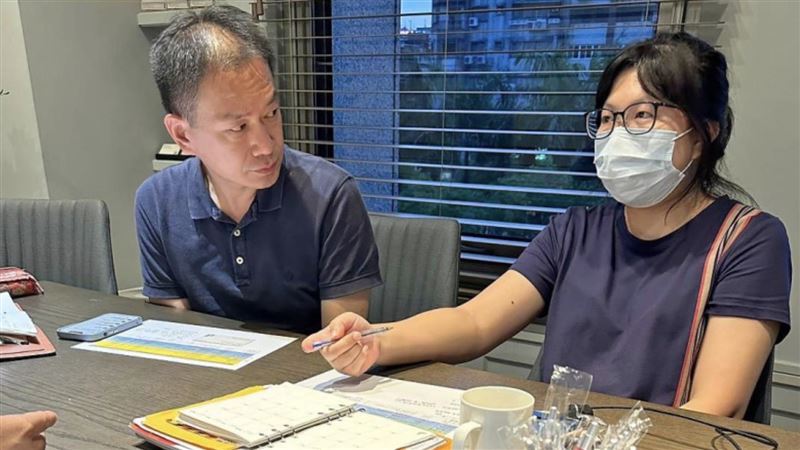 女董疑預謀懷孕逃羈押　聯手他人騙上億元