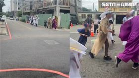 由法師帶頭領跑「花式大繞場」隨著音樂加快，越跑越大圈，甚至跑離告別式現場幾百公尺遠，再折返回來，家屬累癱一片。