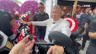 驛站開張見5億重機海　標哥現身自嘲1糗事