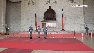 三軍儀隊戶外展演　國防部：受過耐熱訓練