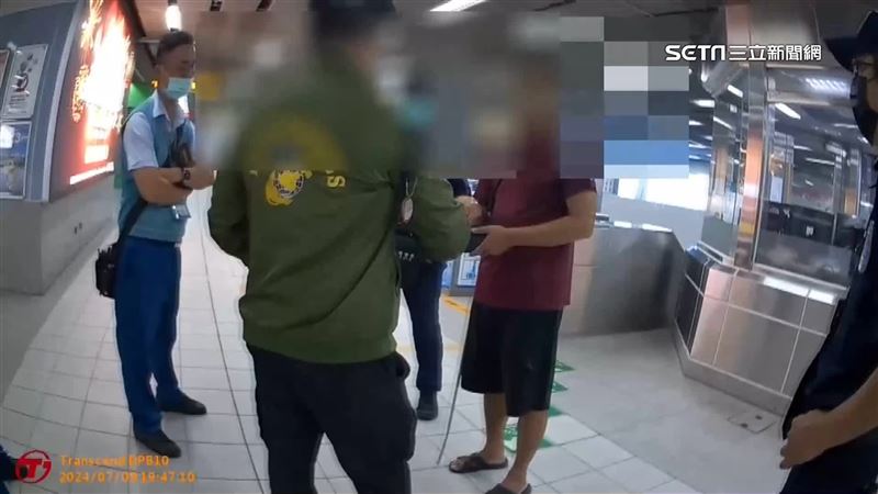 盲男「專找女性」問路　趁機吃豆腐亂摸