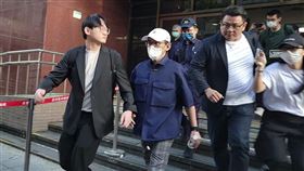 黃子佼出庭離開。（記者楊佩琪攝）