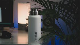 保溫瓶、保溫杯、水壺
（示意圖／unsplash）