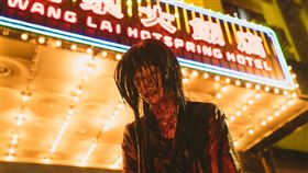 王淨在《鬼才之道》滿臉都是血。（圖／牽猴子提供）