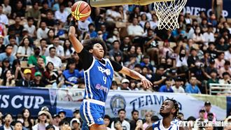 賀博入選常春藤第1隊！　跟上林書豪步伐