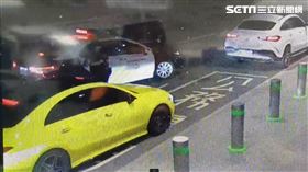 賓士車拒盤查逃逸，警依法開13槍仍被逃。（圖／翻射畫面）