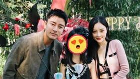 李小璐與賈乃亮紛紛曬出為了女兒再度合體的照片，讓網友感動又興奮。（圖／翻攝自李小璐微博）