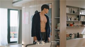 ▲劉泯廷在《彈一場完美戀愛》中大秀身材。（圖／GagaOOLala提供）