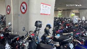 電機攻車站1800.