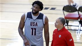 美國男籃中鋒恩比德在前3場熱身賽表現相當平淡。（圖／美聯社／達志影像）