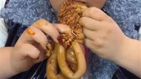 中國女網紅潘曉婷「大胃王吃播」暴斃（圖／翻攝自微博星光娛樂記）