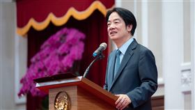 賴清德總統接見「沖繩縣立西原高等學校行進樂隊」。（圖／總統府提供)