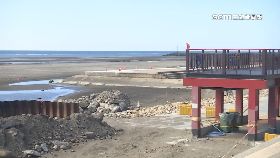 樂園沙沒.了1800