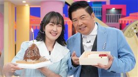 曾國城和巴鈺合照，祝福巴鈺生日快樂。（圖／緯來提供）