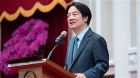 賴清德總統接見「沖繩縣立西原高等學校行進樂隊」。（圖／總統府提供)