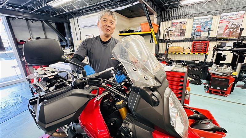 勞動部助勞工創斜槓人生　他轉行車業築夢