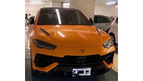 槍砲,通緝, Lamborghini Urus,8年
