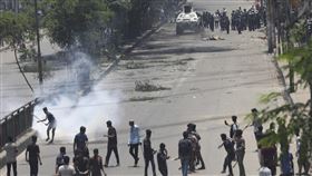 孟加拉學生團體連日示威。（圖／美聯社／達志影像）