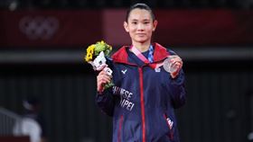 巴黎奧運台灣代表團女掌旗官由東京奧運女子羽球單打銀牌戴資穎選手擔任。（圖／體育署提供）