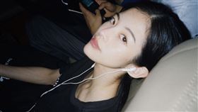 演員詹子萱在Netflix劇《愛愛內含光》中演柯震東炮友打開知名度。（圖／翻攝自IG）