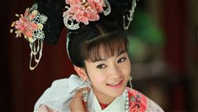 李晟是繼趙薇、黃奕之後的第三代小燕子。（圖／翻攝微博）